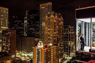 호텔 Hilton Americashouston