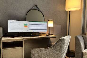 호텔 Hilton Americashouston