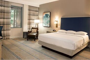 هتل Hilton Austin Airport