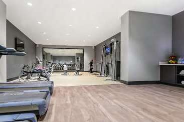 هتل Hilton Dallas/park Cities