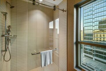 هتل Hilton Dallas/park Cities