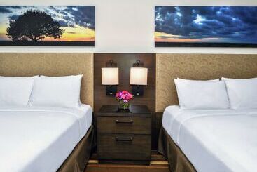هتل Hilton Dallas/park Cities