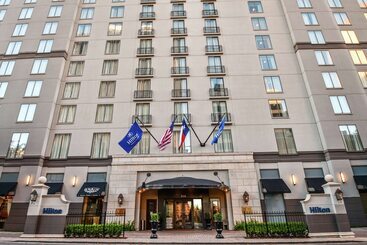 هتل Hilton Dallas/park Cities