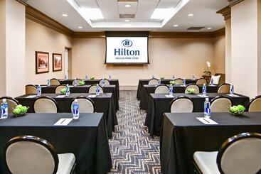 هتل Hilton Dallas/park Cities