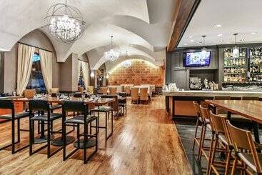 هتل Hilton Dallas/park Cities