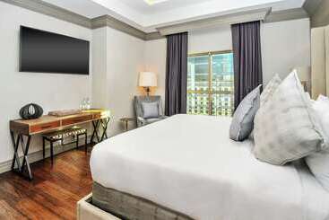 هتل Hilton Dallas/park Cities