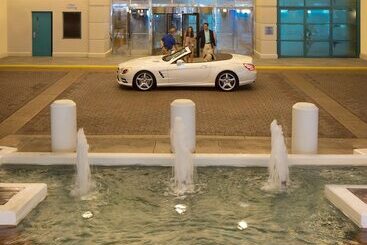 هتل Hilton Daytona Beach Oceanfront Resort