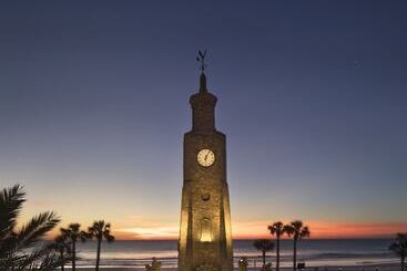 هتل Hilton Daytona Beach Oceanfront Resort