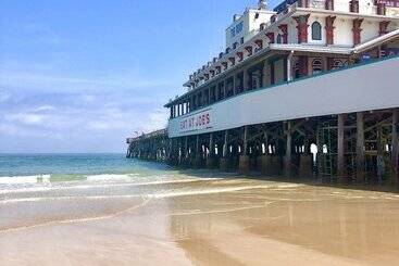 هتل Hilton Daytona Beach Oceanfront Resort