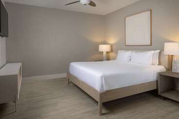 هتل Hilton Daytona Beach Oceanfront Resort