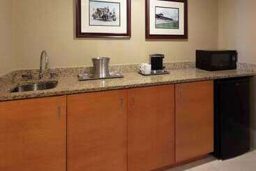 هتل Hilton Daytona Beach Oceanfront Resort
