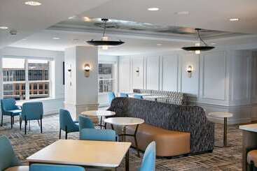 酒店 Hilton Madison Monona Terrace