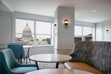 酒店 Hilton Madison Monona Terrace