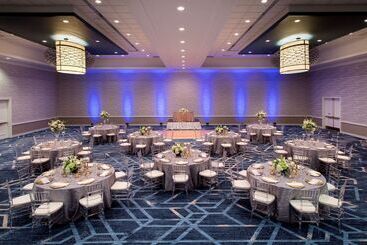 هتل Hilton University Of Florida Conference Center Gainesville