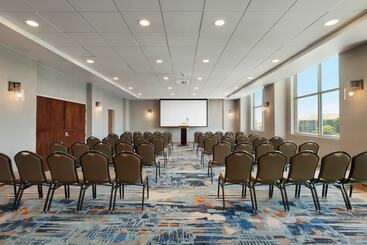 هتل Holiday Inn & Suites Ocean City, An Ihg