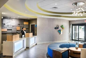 هتل Holiday Inn Express & Suites Lakeland South By Ihg