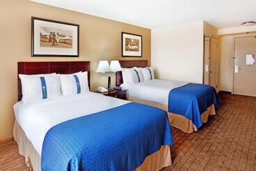 فندق Holiday Inn Atlanta Gas South Arena Area, An Ihg