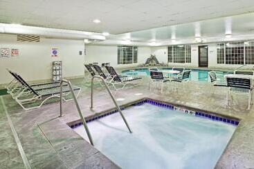 هتل Holiday Inn Express Spokane Airport, An Ihg