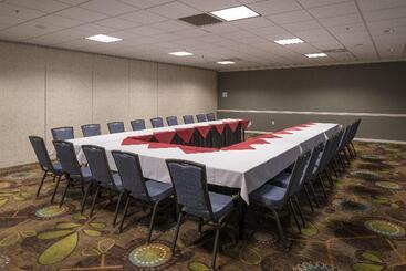 هتل Holiday Inn Express Spokane Airport, An Ihg