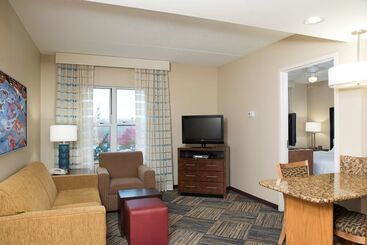 هتل Homewood Suites By Hilton Columbus/airport