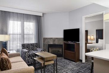 هتل Homewood Suites By Hilton Columbus/airport