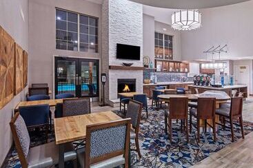 هتل Homewood Suites By Hilton Greensboro