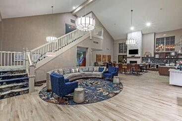هتل Homewood Suites By Hilton Greensboro