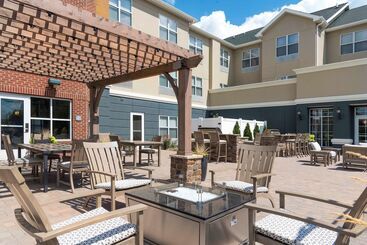 هتل Homewood Suites By Hilton Indianapolisairport/plainfield