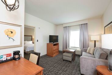 هتل Homewood Suites By Hilton Indianapolisairport/plainfield
