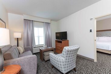 هتل Homewood Suites By Hilton Indianapolisairport/plainfield