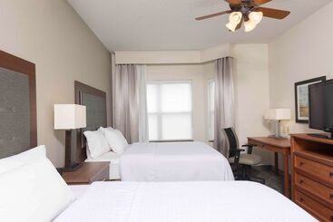 هتل Homewood Suites By Hilton Indianapolisairport/plainfield