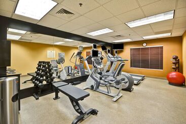 هتل Homewood Suites By Hilton Oakland Waterfront