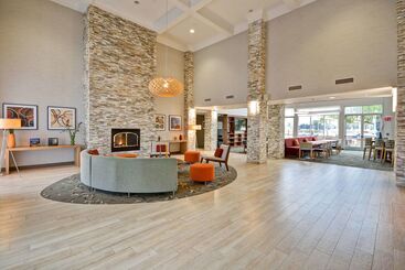 هتل Homewood Suites By Hilton Oakland Waterfront