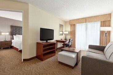 هتل Homewood Suites By Hilton Oakland Waterfront