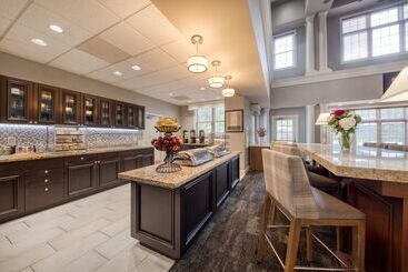 هتل Homewood Suites By Hilton Olmsted Village