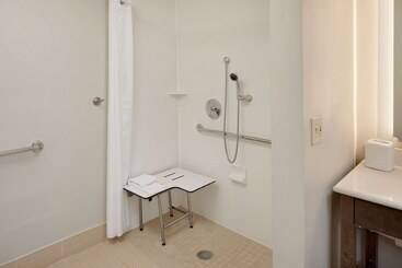 هتل Homewood Suites By Hilton Orlandomaitland