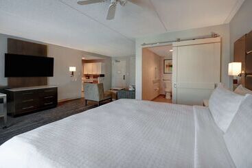 هتل Homewood Suites By Hilton Philadelphia City Avenue