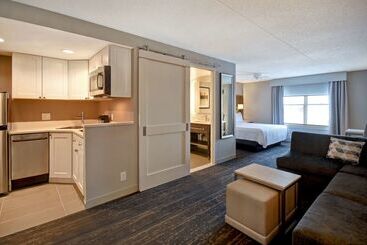 هتل Homewood Suites By Hilton Philadelphia City Avenue