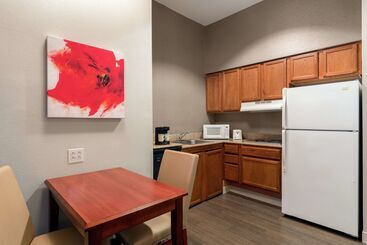 هتل Homewood Suites By Hilton Providence/warwick