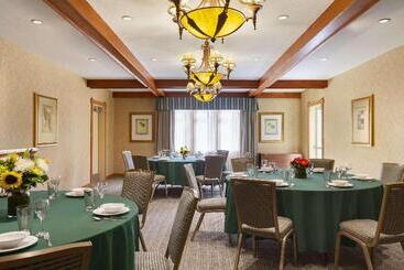 هتل Homewood Suites By Hilton San Francisco Airportnorth