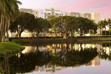 هتل Homewood Suites By Hilton Miami Airport/blue Lagoon