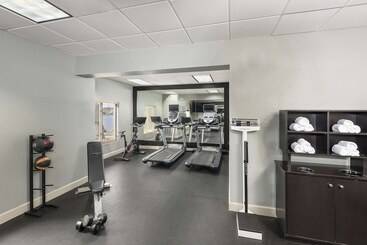 هتل Homewood Suites By Hilton Miami Airport/blue Lagoon