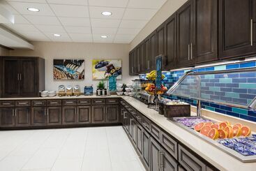 هتل Homewood Suites By Hilton Orlando Nearest Universal Studios