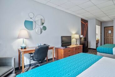 هتل Elevation Inn & Suites, Trademark Collection By Wyndham