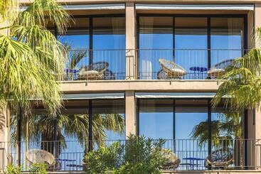 هتل Hôtel Le Bailli De Suffren