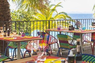 هتل Hôtel Le Bailli De Suffren