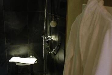 ホテル Hôtel Lecoq Gadby, The Originals Relais