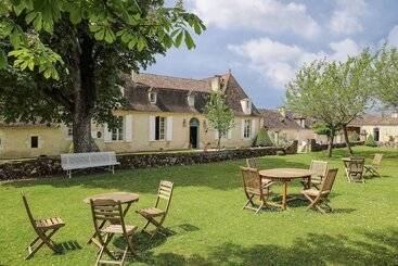 هتل La Chartreuse Du Bignac   Teritoria