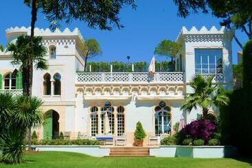 هتل La Villa Mauresque