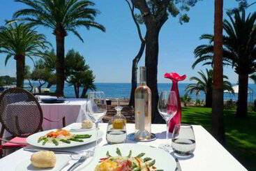 هتل La Villa Mauresque